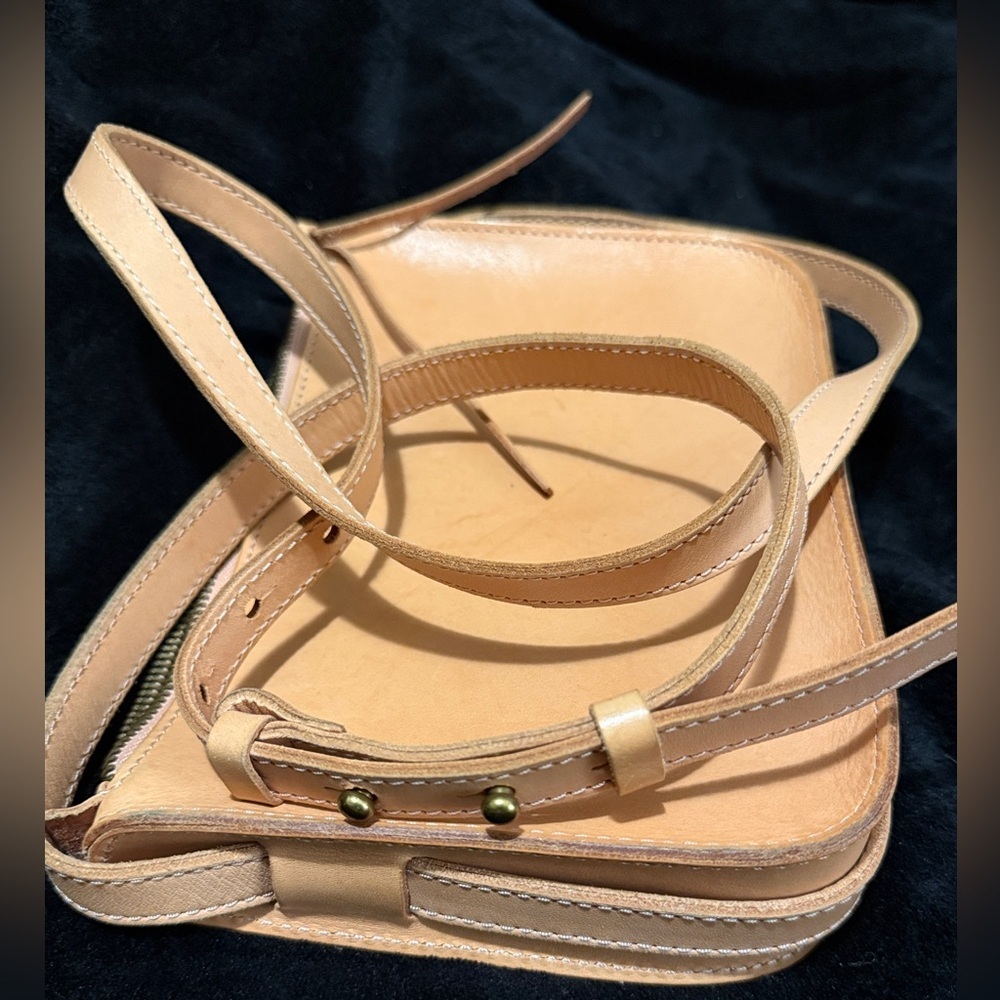 MADEWELL The Simple Crossbody in Nude* - Picture 11 of 13